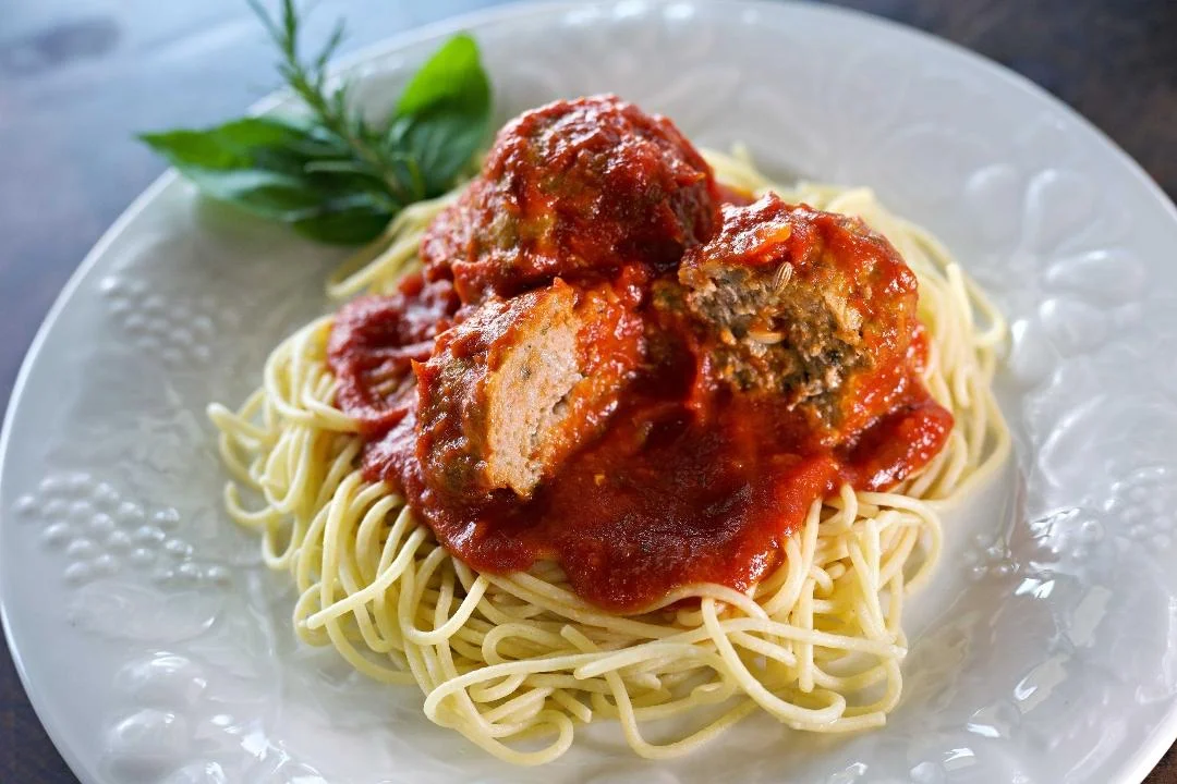 MEATBALLS (5) & GRAVY
