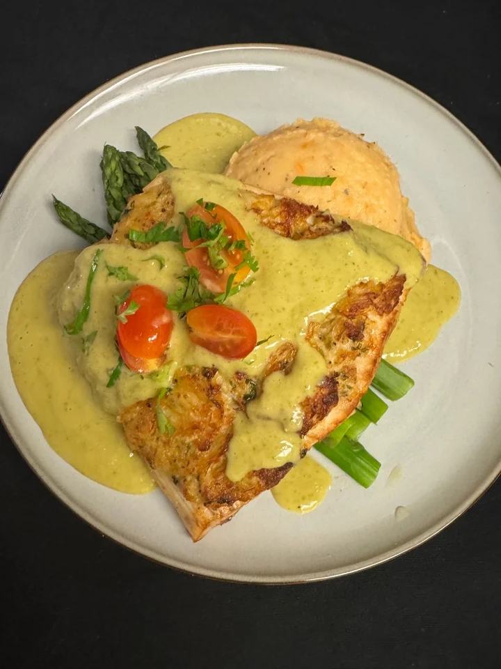 Mahi Oscar Entree