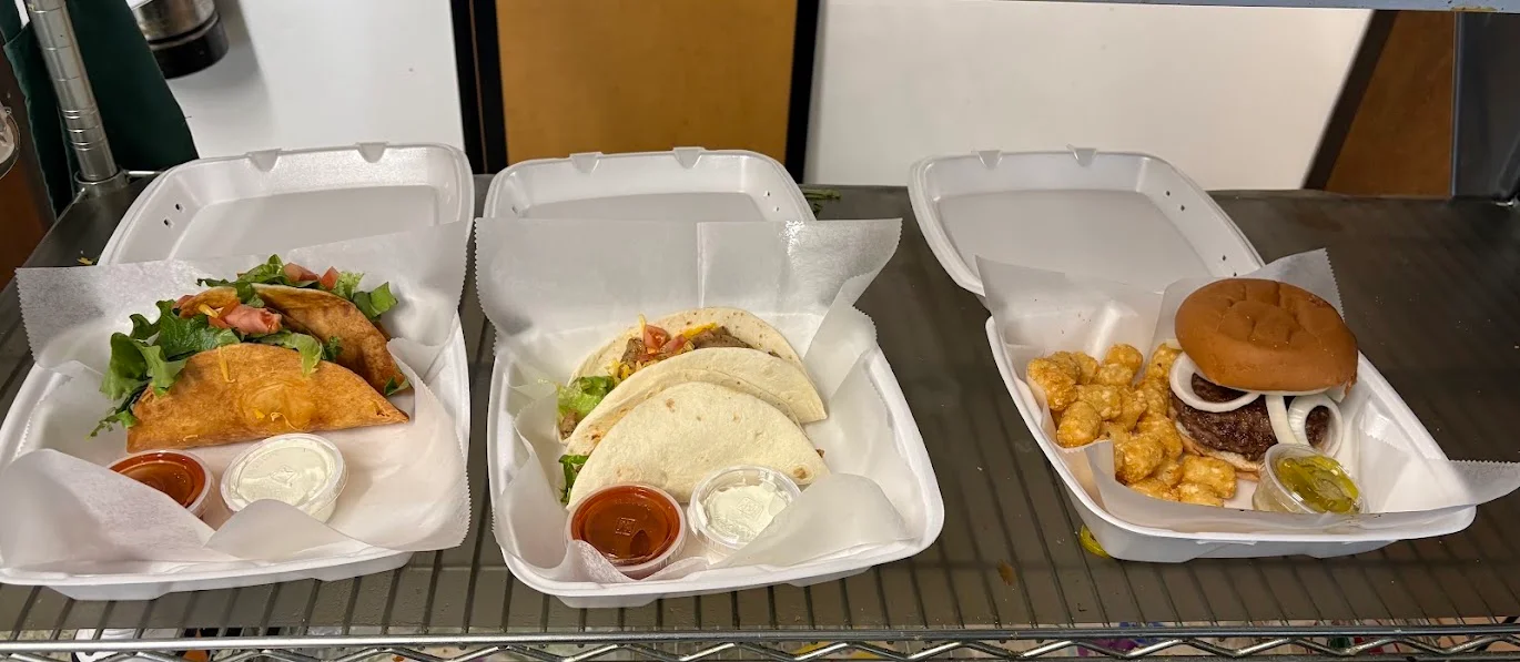 hardshell and solfshell beef tacos 
