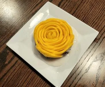 Sweet Black Sticky Rice & Fresh Mango