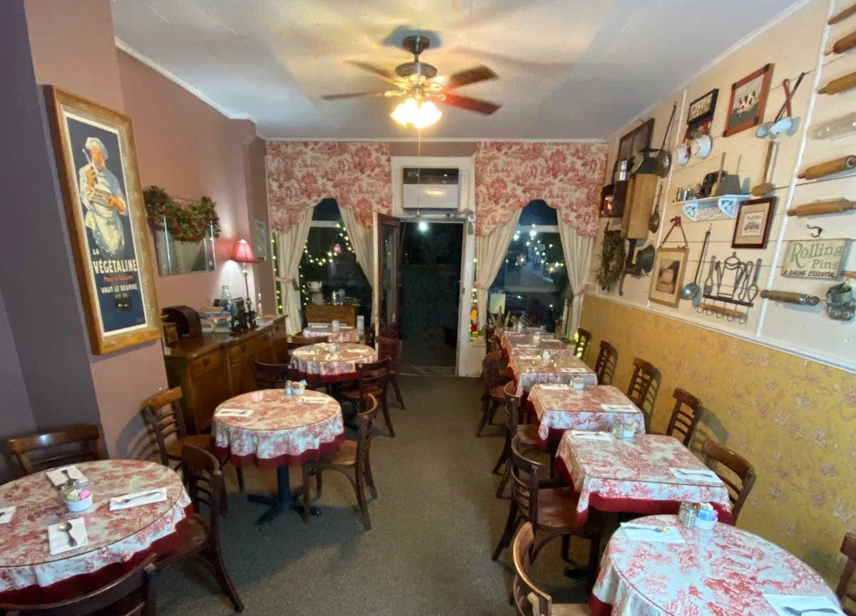 Rolling Pin Cafe - Westwood - Dining