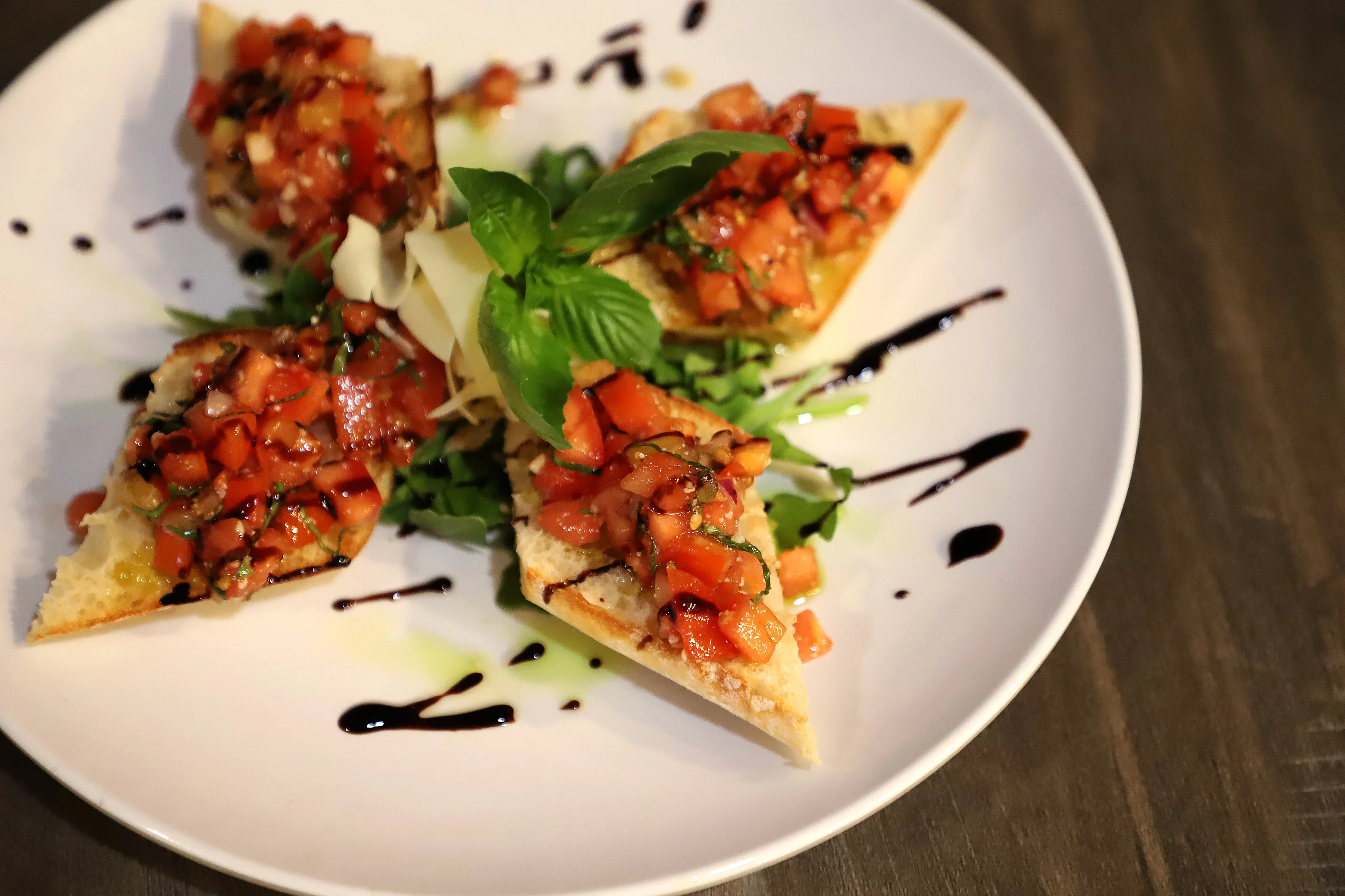 Bruschetta with fresh tomatoes and basil on toasted bread