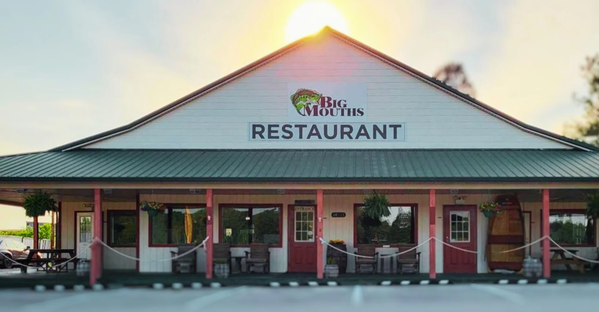 BigMouths Restaurant - Exterior