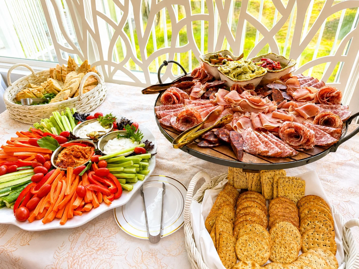 Italian antipasto platter with cured meats and fresh vegetables