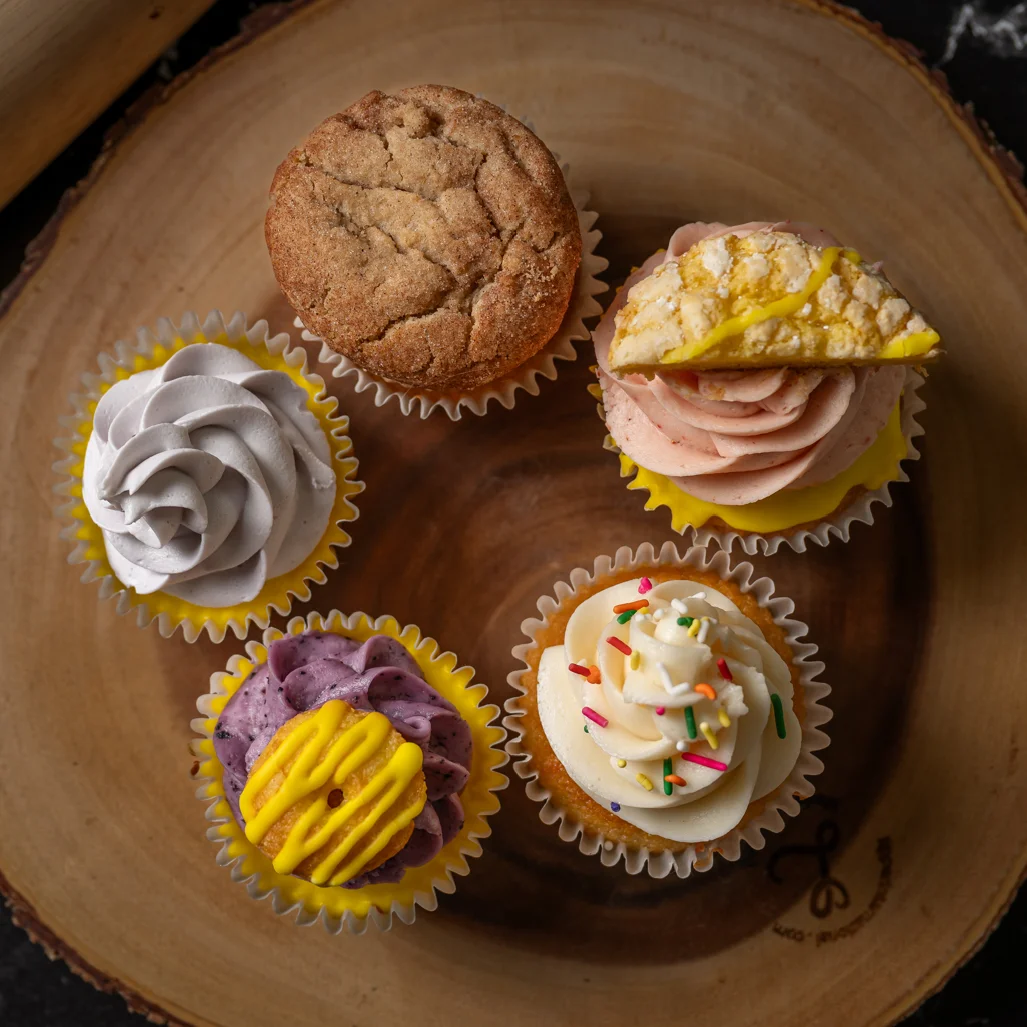 Custom cupcakes at a local bakery near me