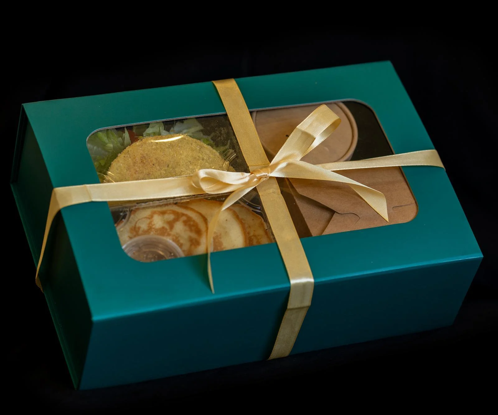 Breakfast box (serve 2 ppl)