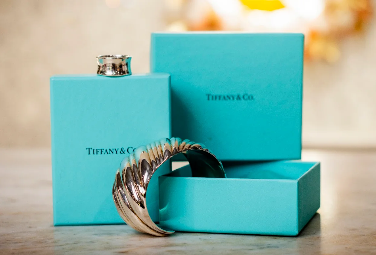 Display of elegant jewelry pieces on stands