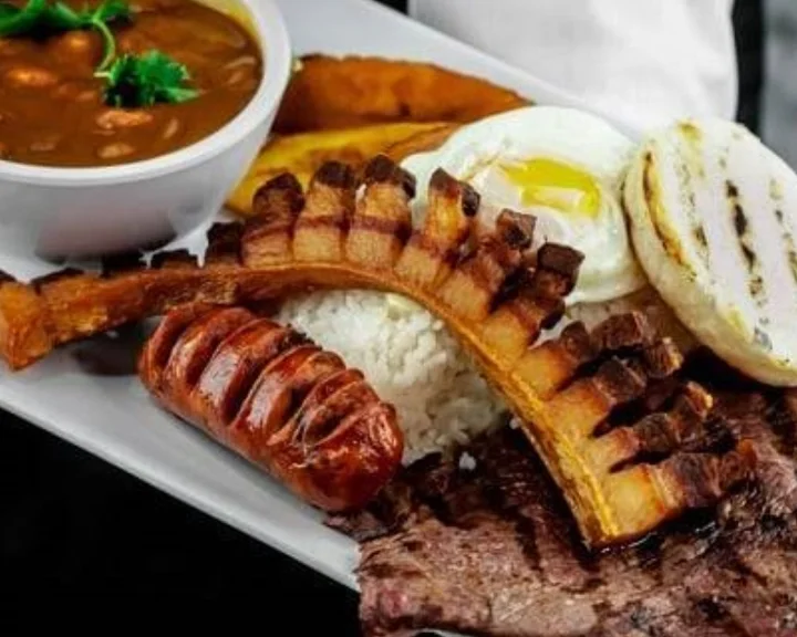 Dominican catering services for weddings, parties, and corporate events