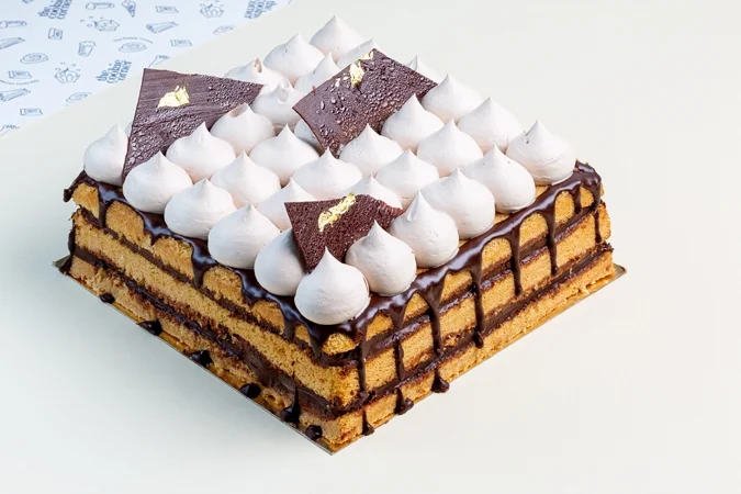 9" Square Cake