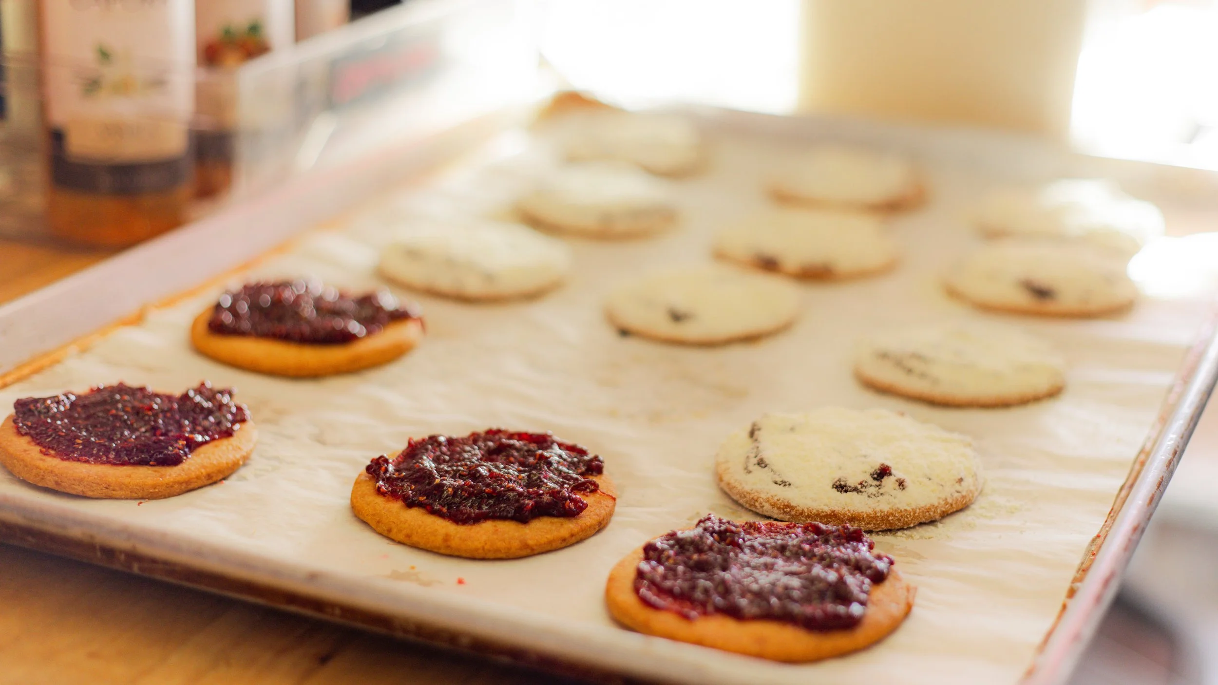 Freshly baked cookies with fruit preserves