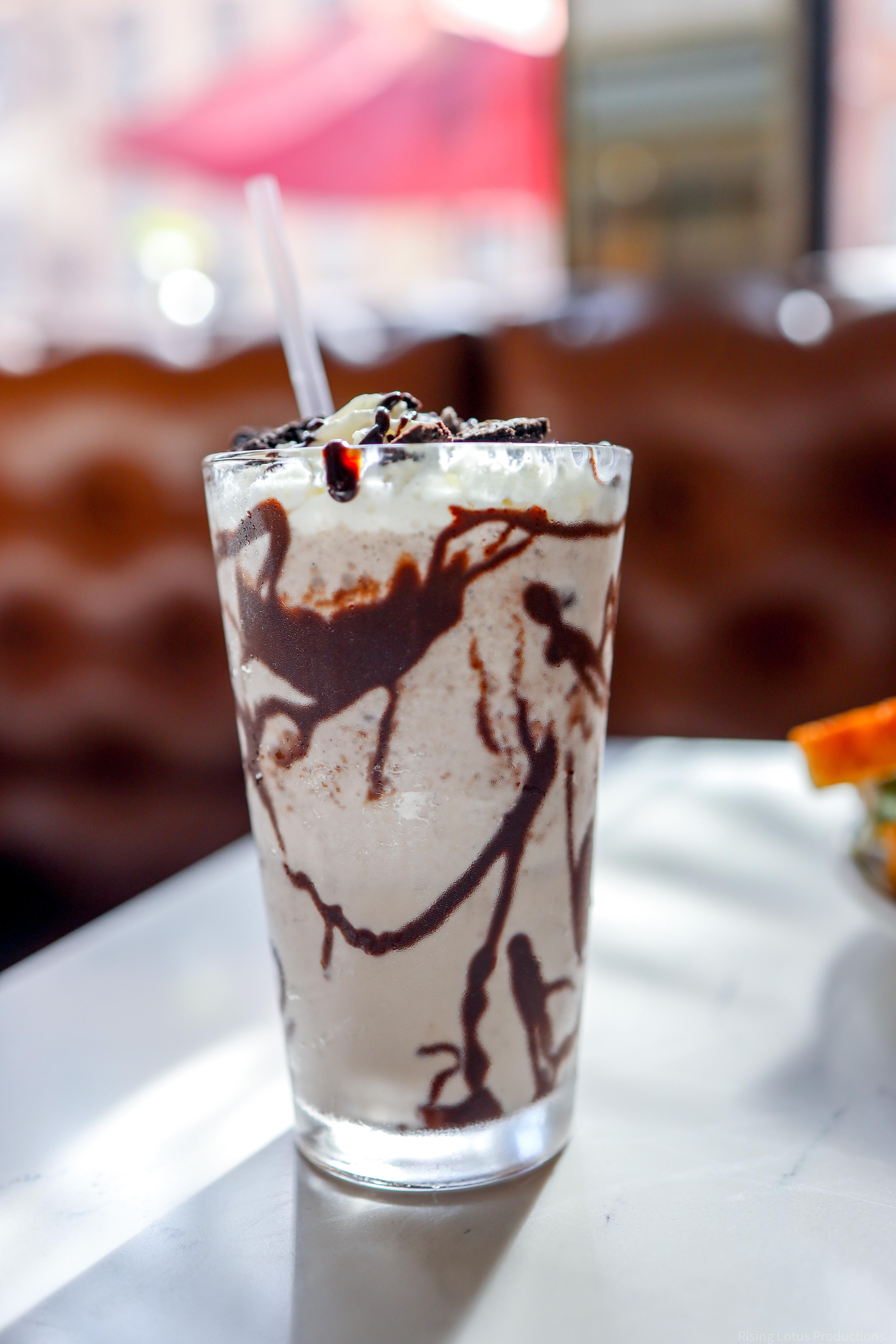 COOKIES N CREAM SHAKE