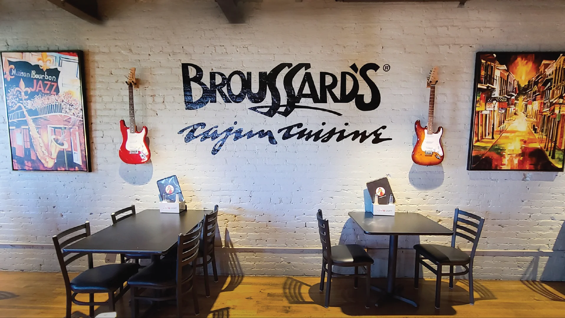 Cozy restaurant interior featuring Cajun cuisine decor