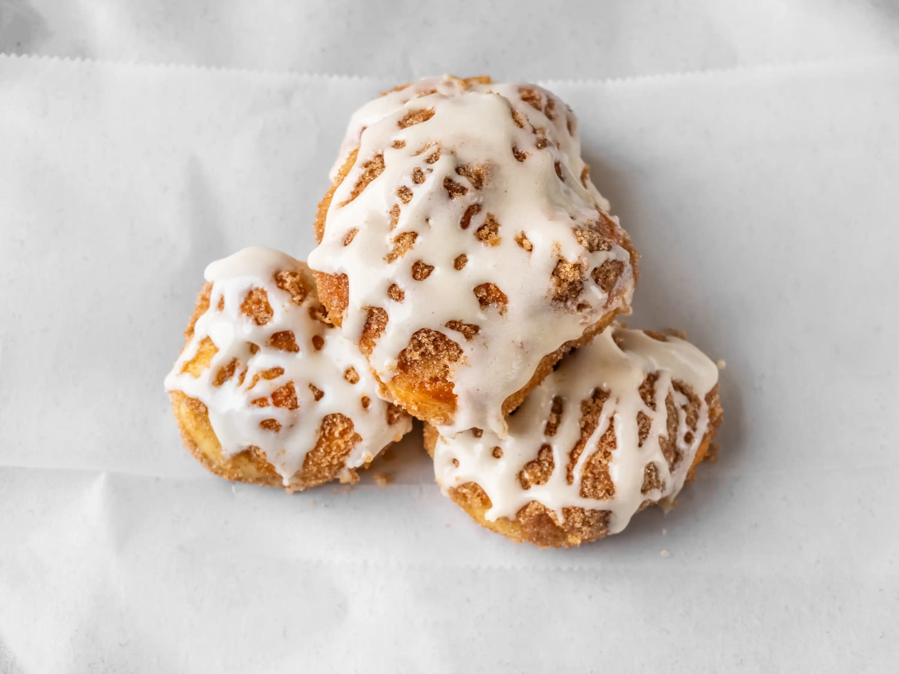 CINNAMON KNOTS