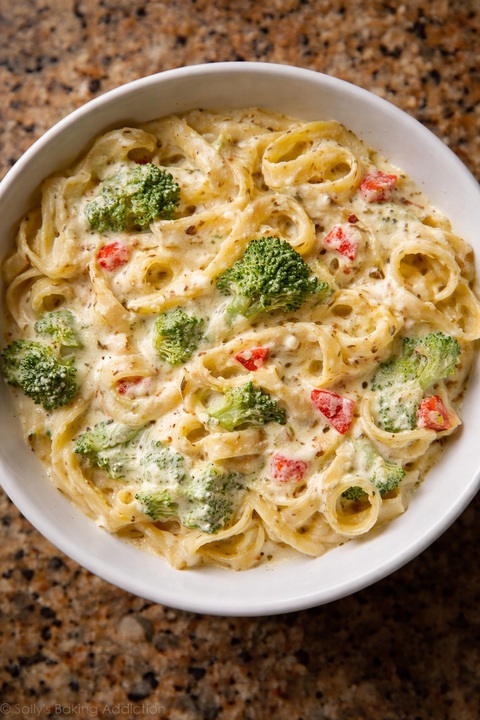 食器   ALFREDO 17560 NW 27th Ave Suite 113 - Alfredo Pasta (Serves Approx. 25