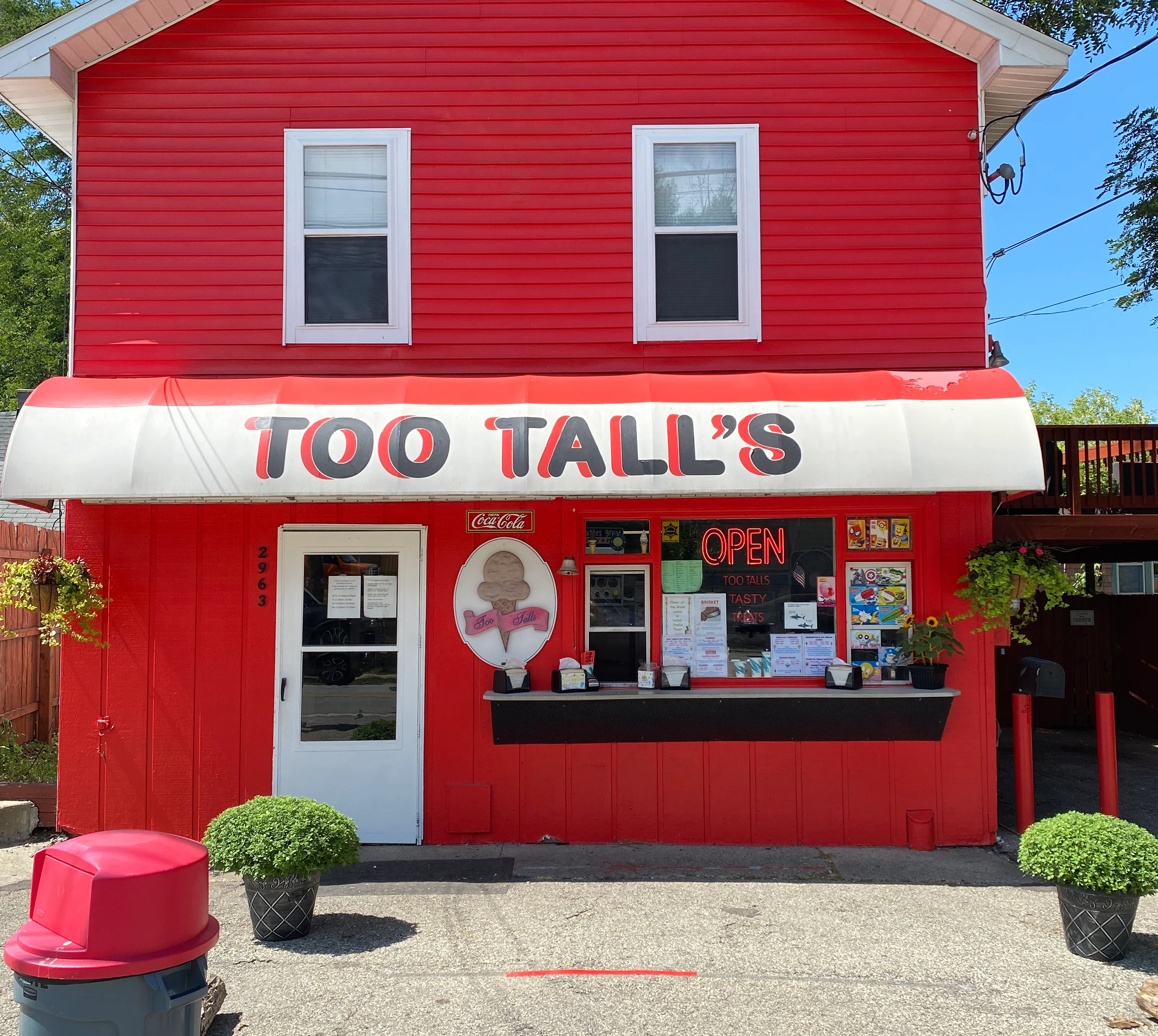 Too Tall's Sweet & Tasty Shop