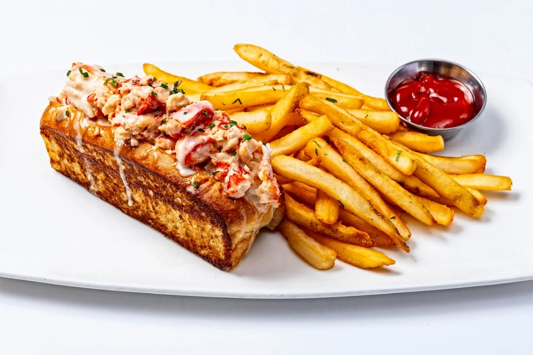 Maine Lobster Roll - Large