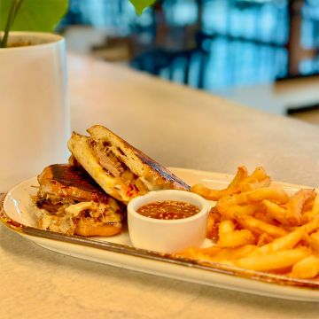 PULLED PORK GRILLED CHEESE