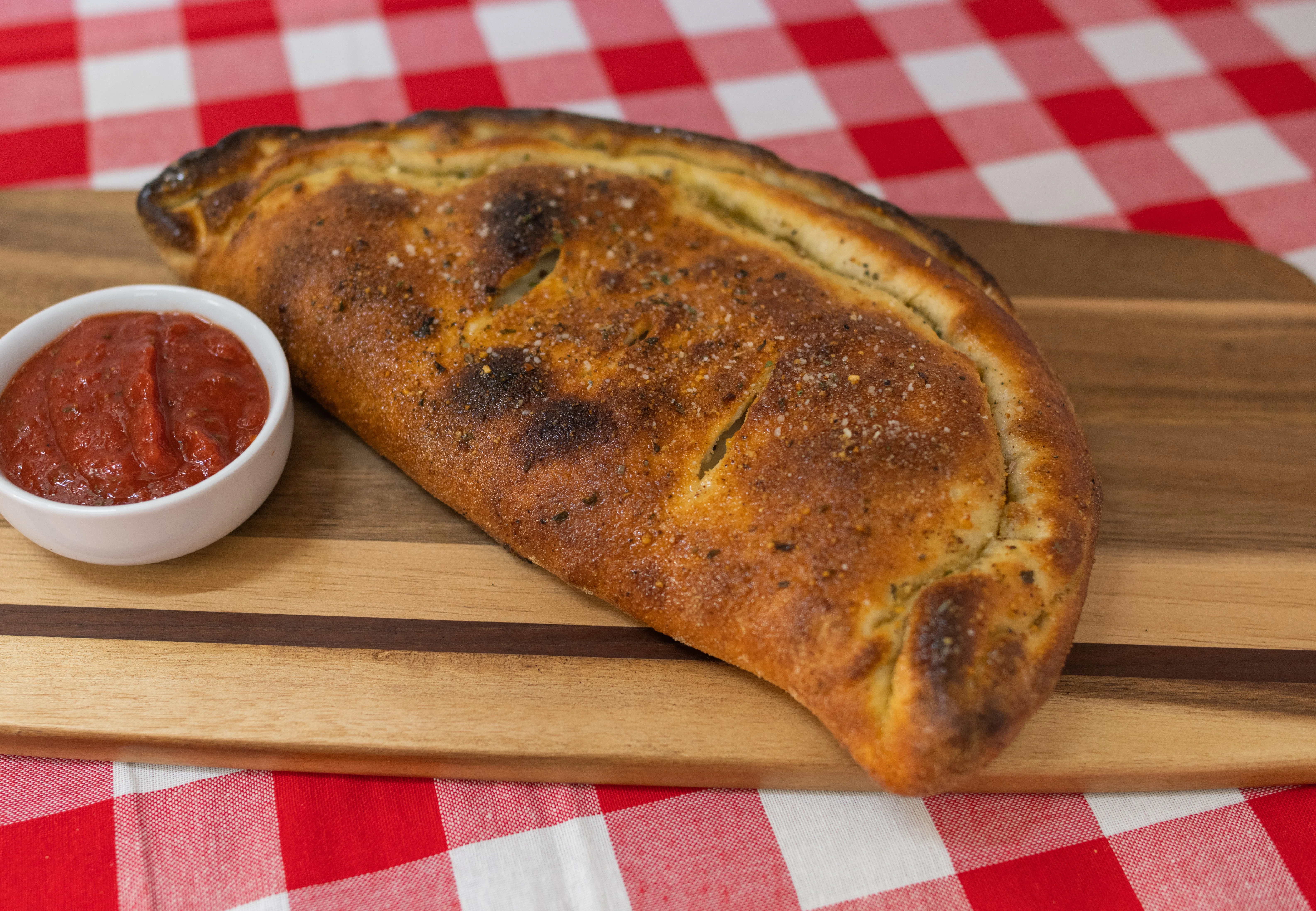 Papa Leone's NY-Style Pizza and Wings in Sevierville, Tennessee near Dollywood