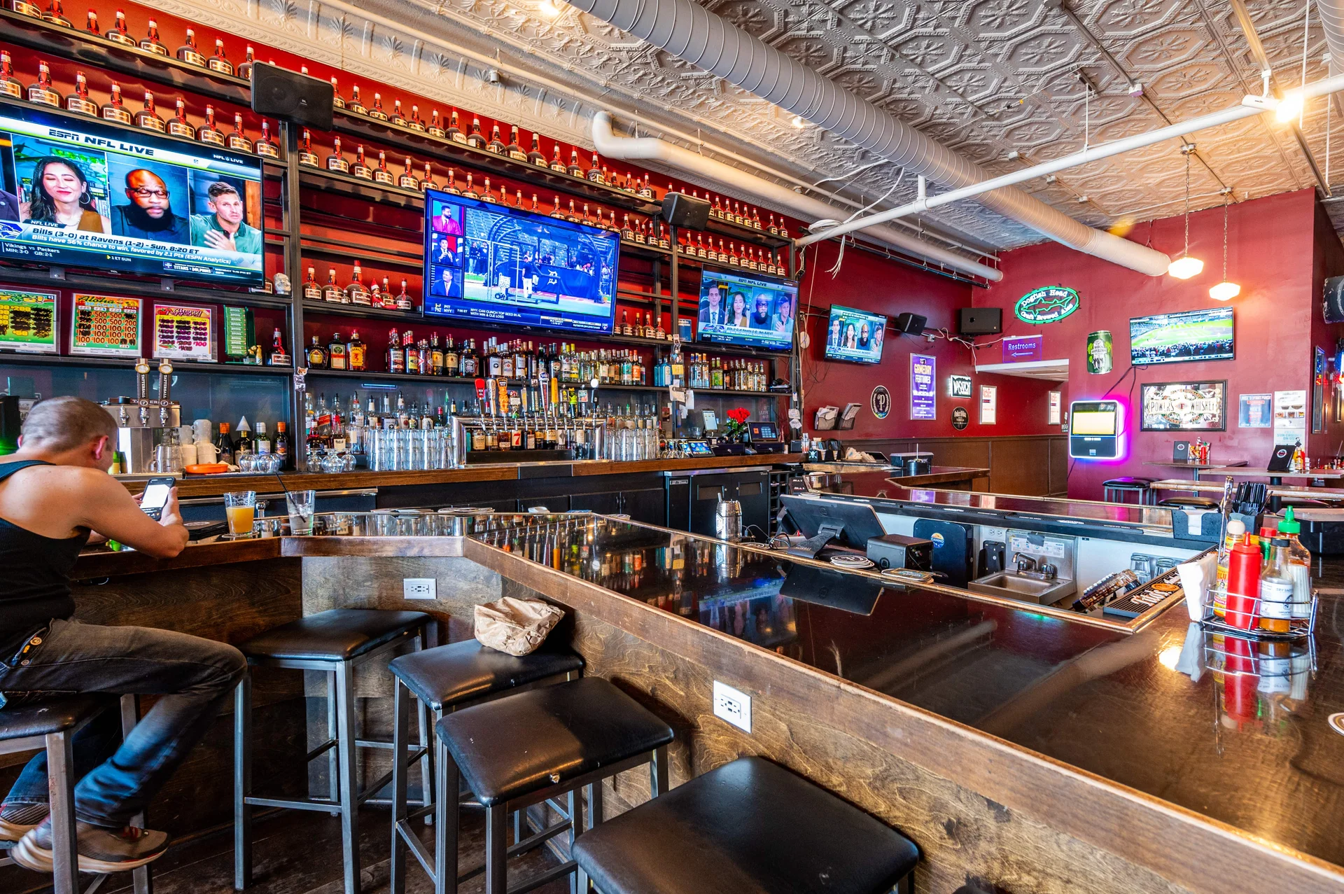 Bar photo 1