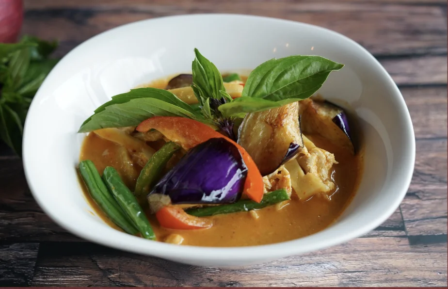 41 Red Curry