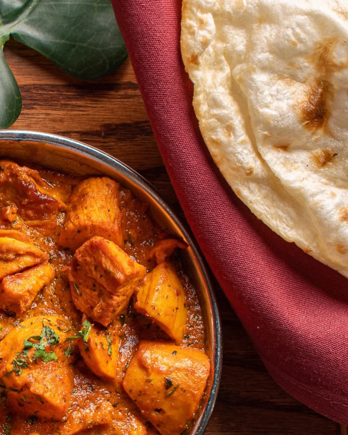 Delicious Indian chicken curry with naan bread