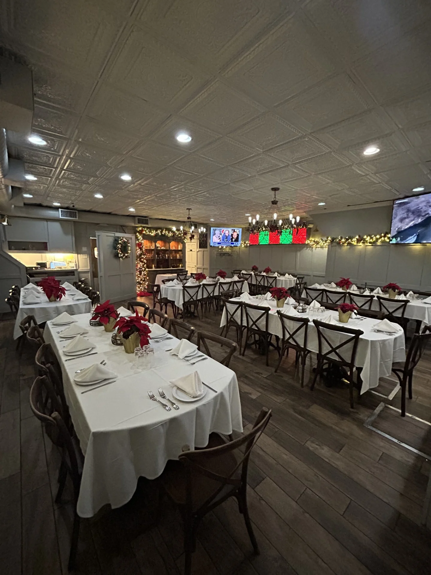 Jimmy Max Christmas Party Room Catering, Westerleigh Staten Island, NY