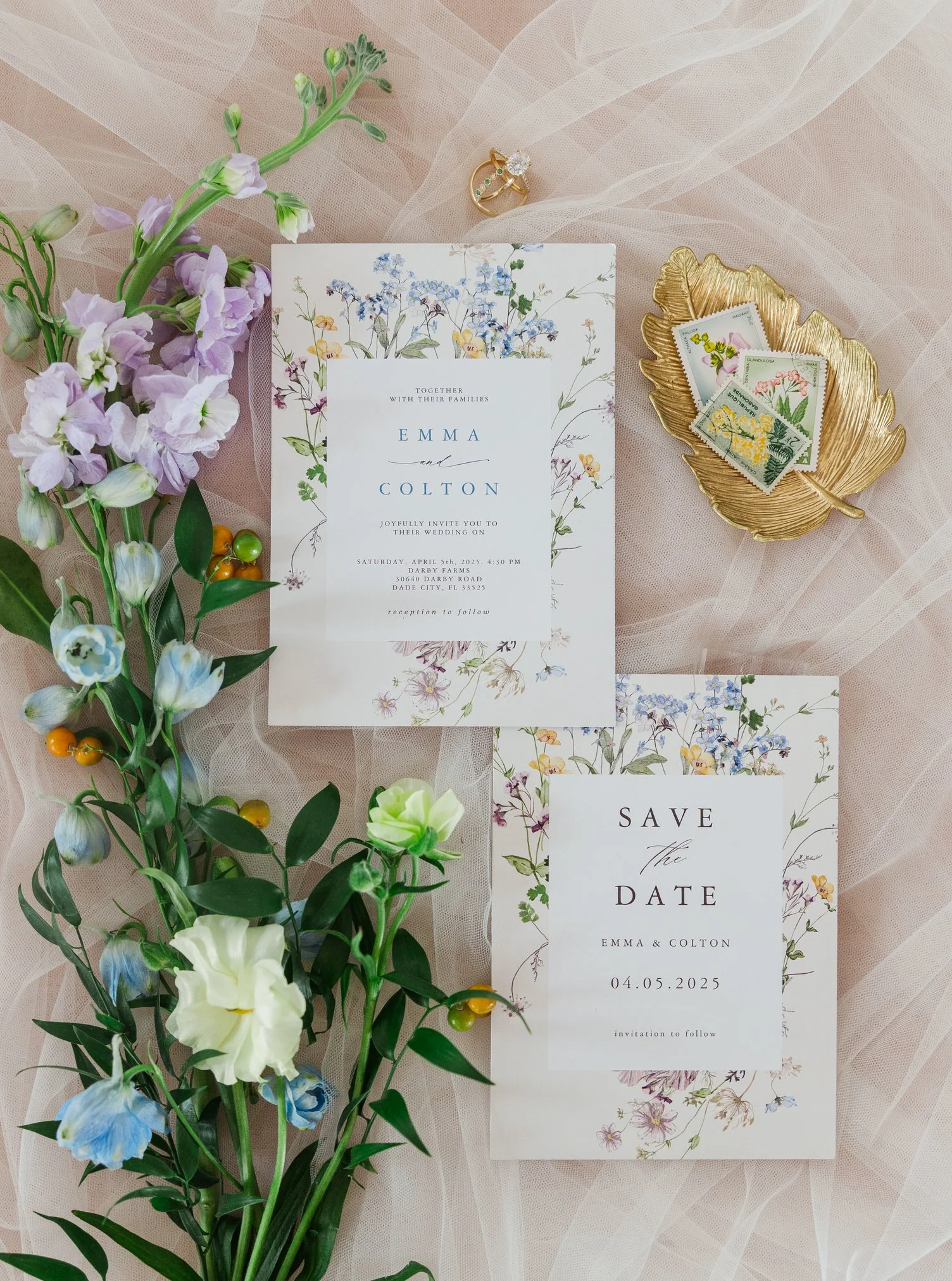 Elegant wedding invitation suite with floral design