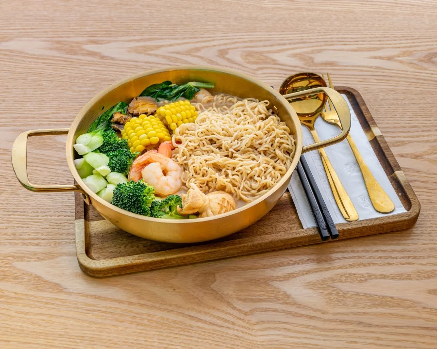 Set with Beef Bone Broth Base 招牌牛骨汤套餐
