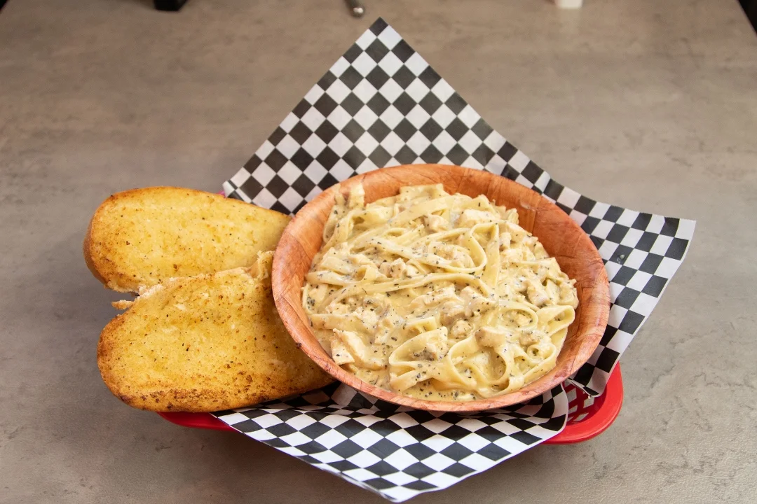 Fettuccine Alfredo