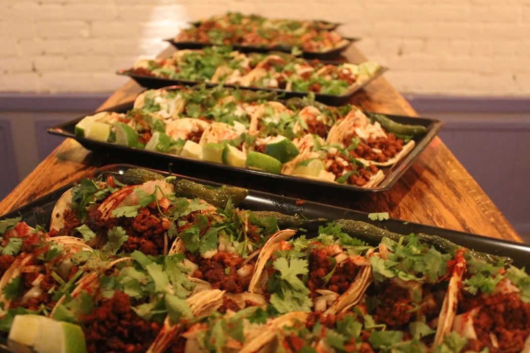 Pollo Chipotle Taco Platter