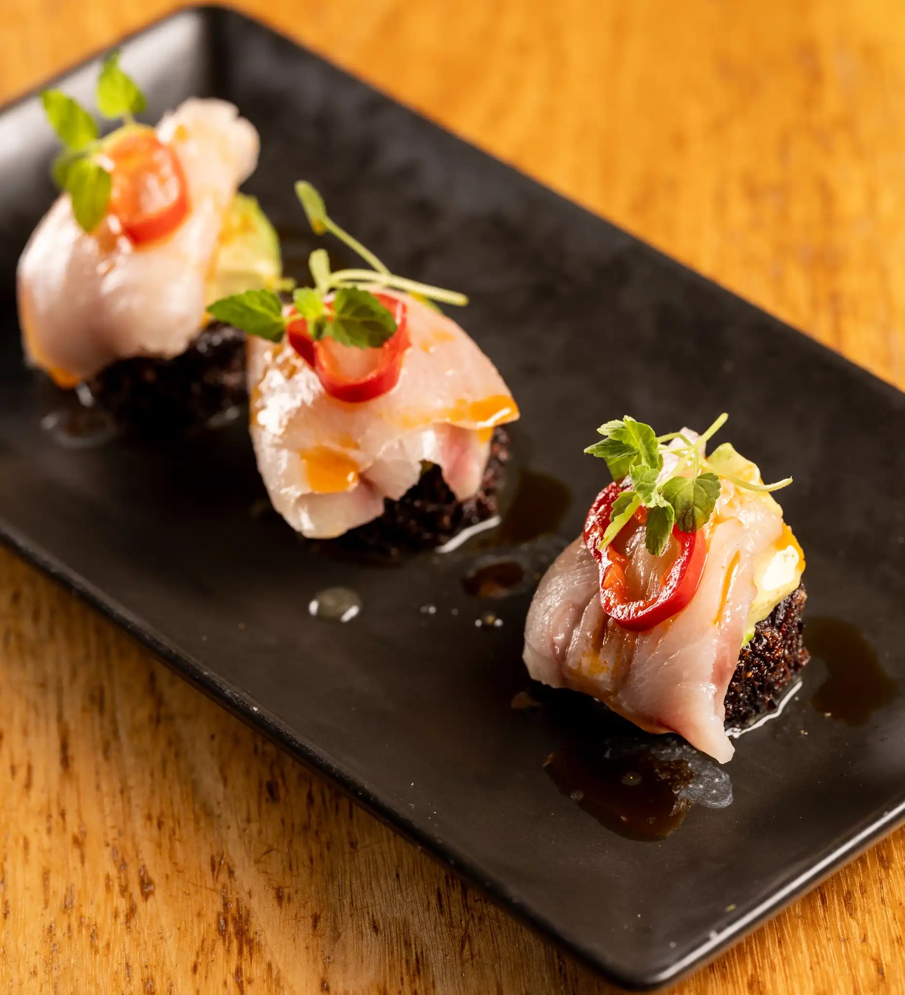 ahi crudo