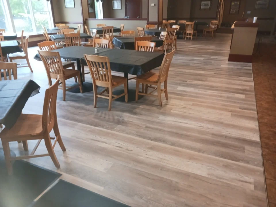 Dining room at Pilgreen’s in Lake Dow