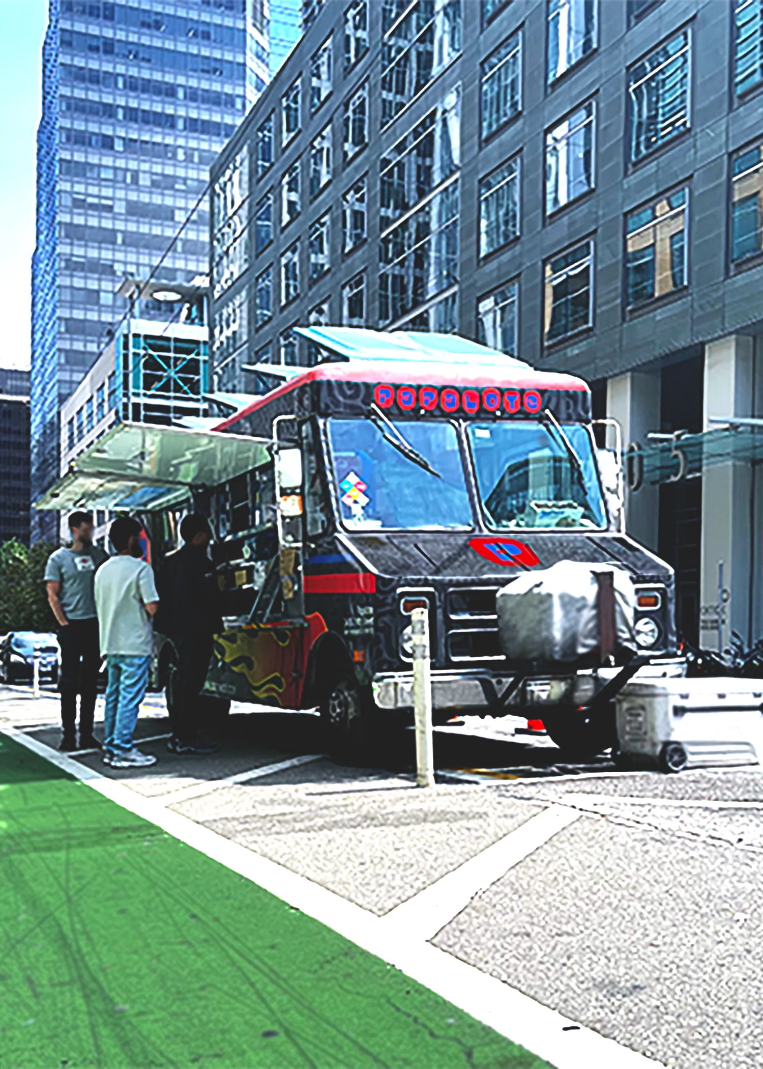 The Papalote Food Truck during lunchtime service