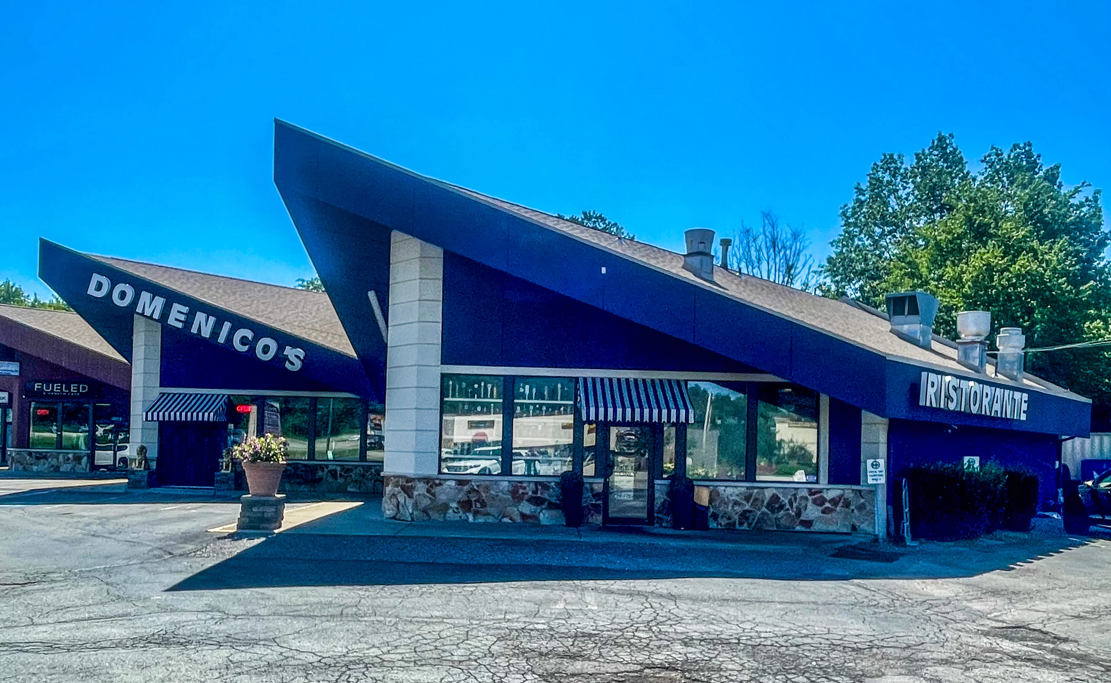 20550 Rt 19N, Piazza Plaza - Wings
