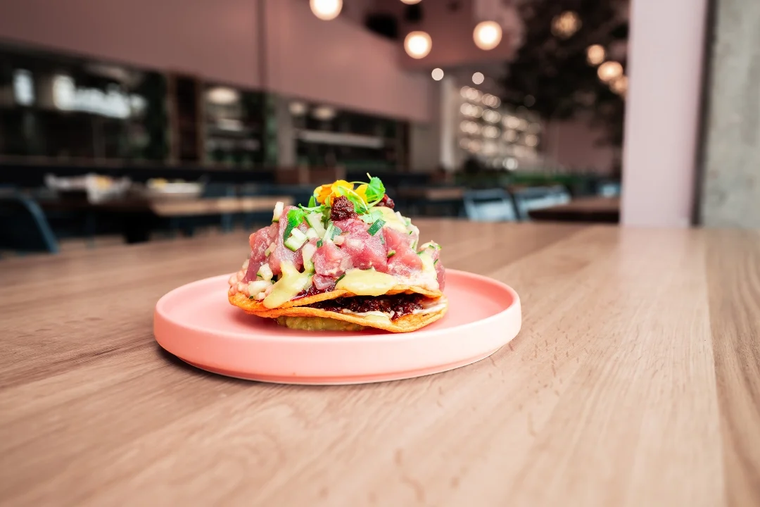 Mega Tuna Tostada