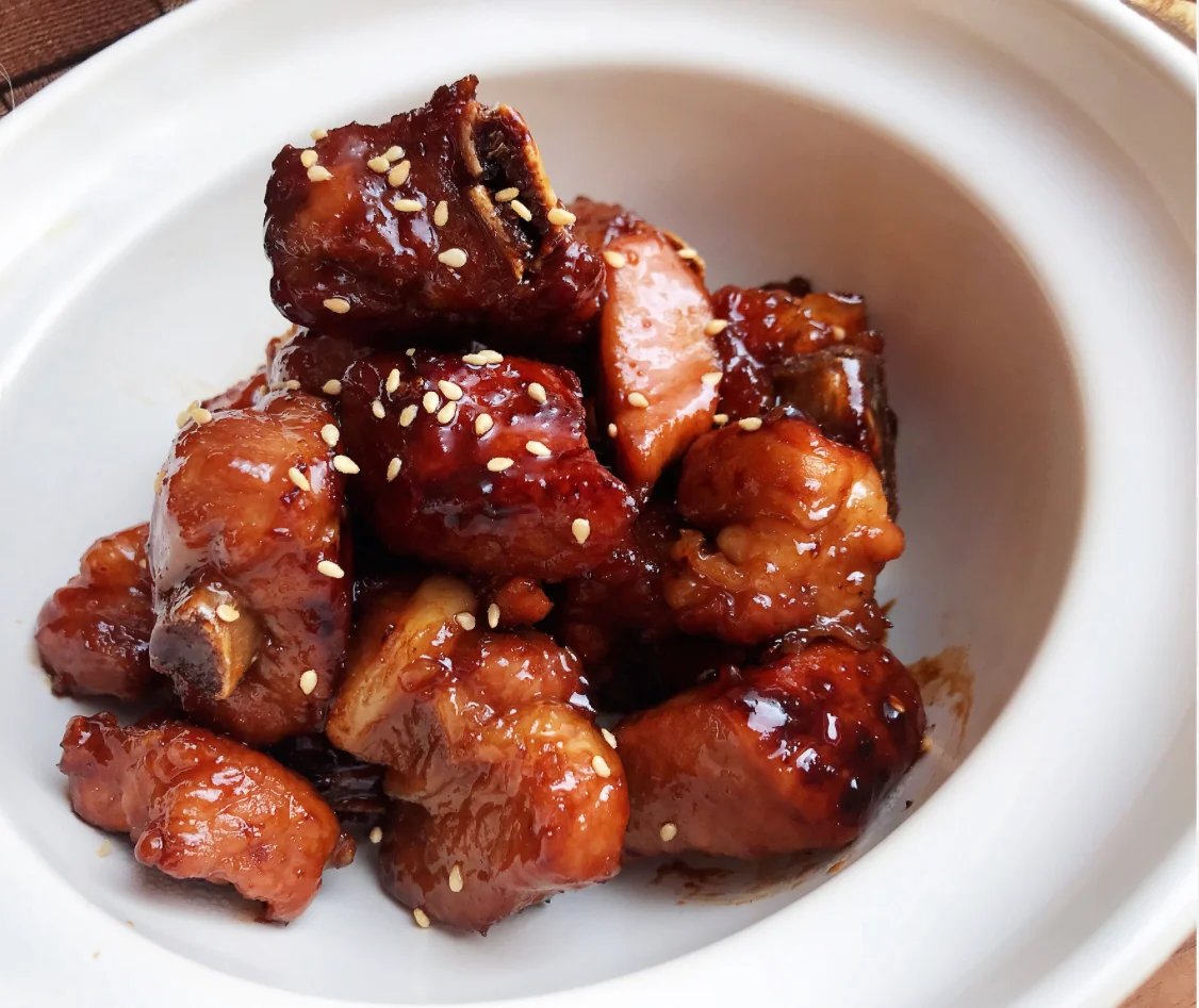 P2 辣椒炒肉 Stir-fried Pork with Long Horn Pepper
