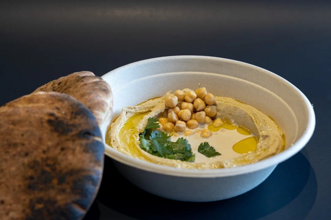 Hummus Bowl (Comes w/ 2 pitas)