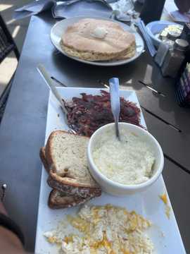 Photo from Rachon W.'s review