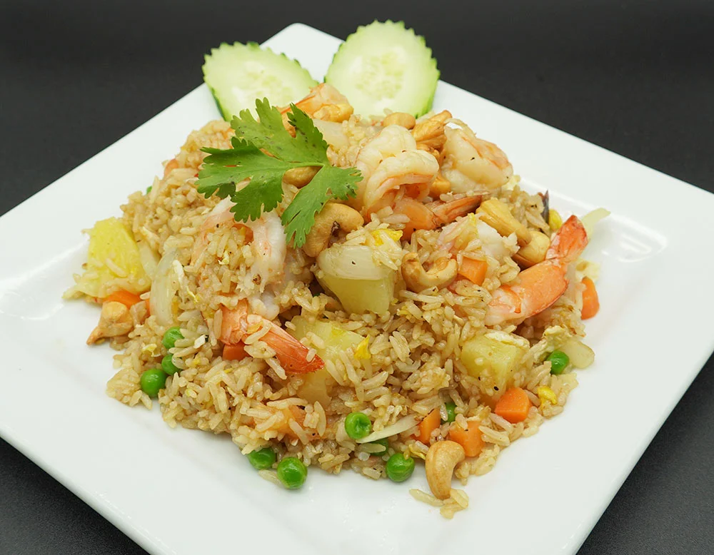 Shrimp fried rice with vegetables and cashews