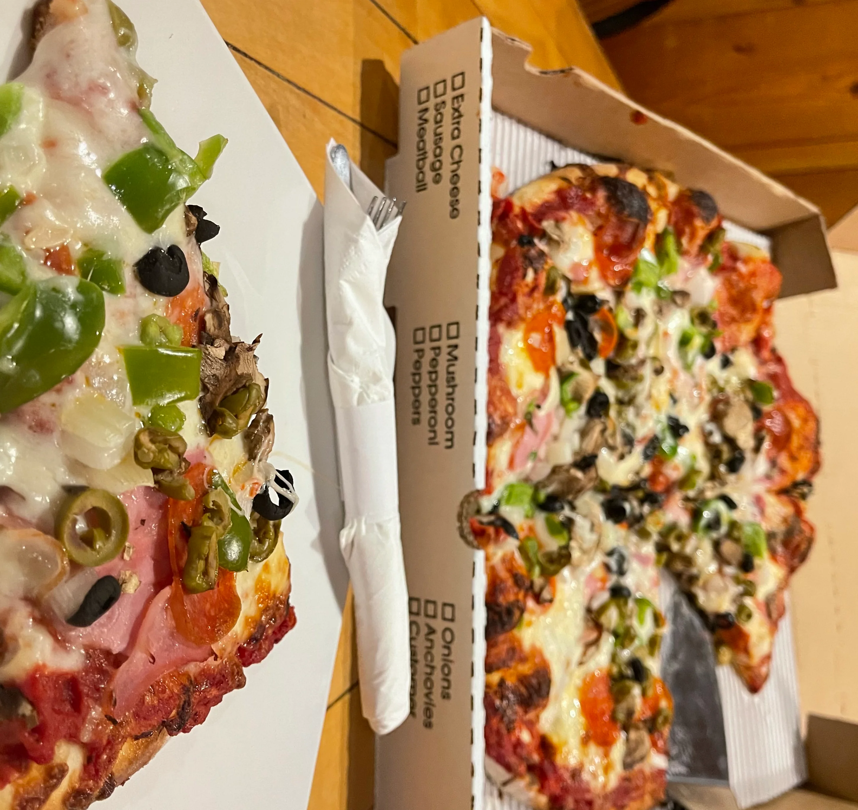 Delicious pepperoni pizza with assorted toppings