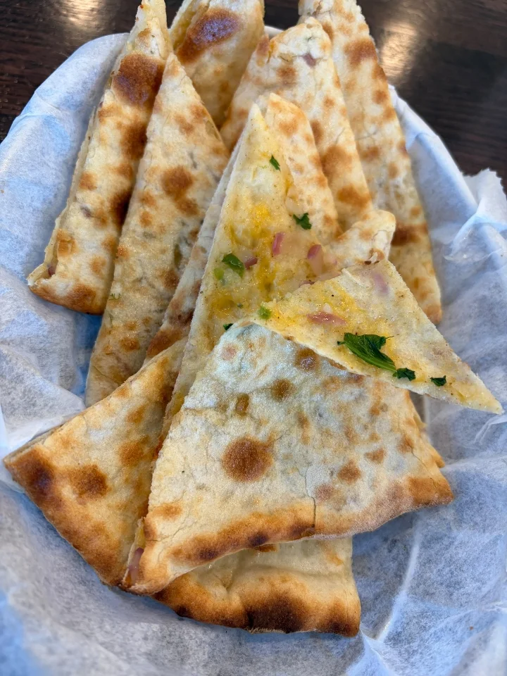 Amritsar Kulcha(Paneer,Potato and Cheese stuffed)
