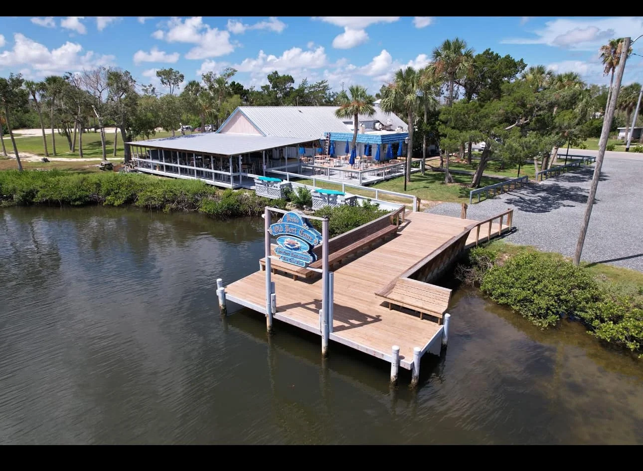 Scenic waterfront restaurant with outdoor seating