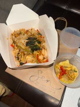 Photo from Lo P.'s review