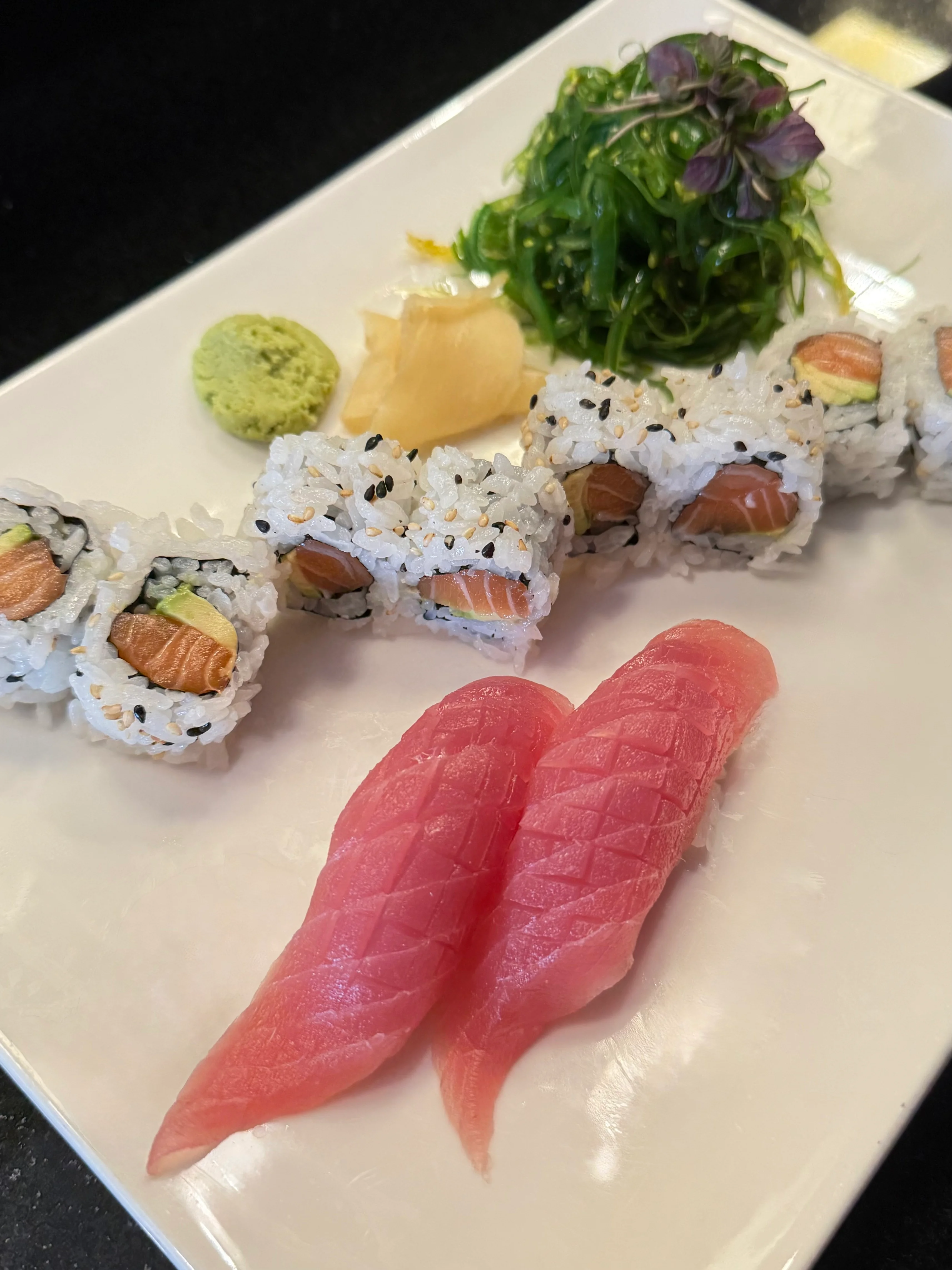 Ke-uH sushi combo