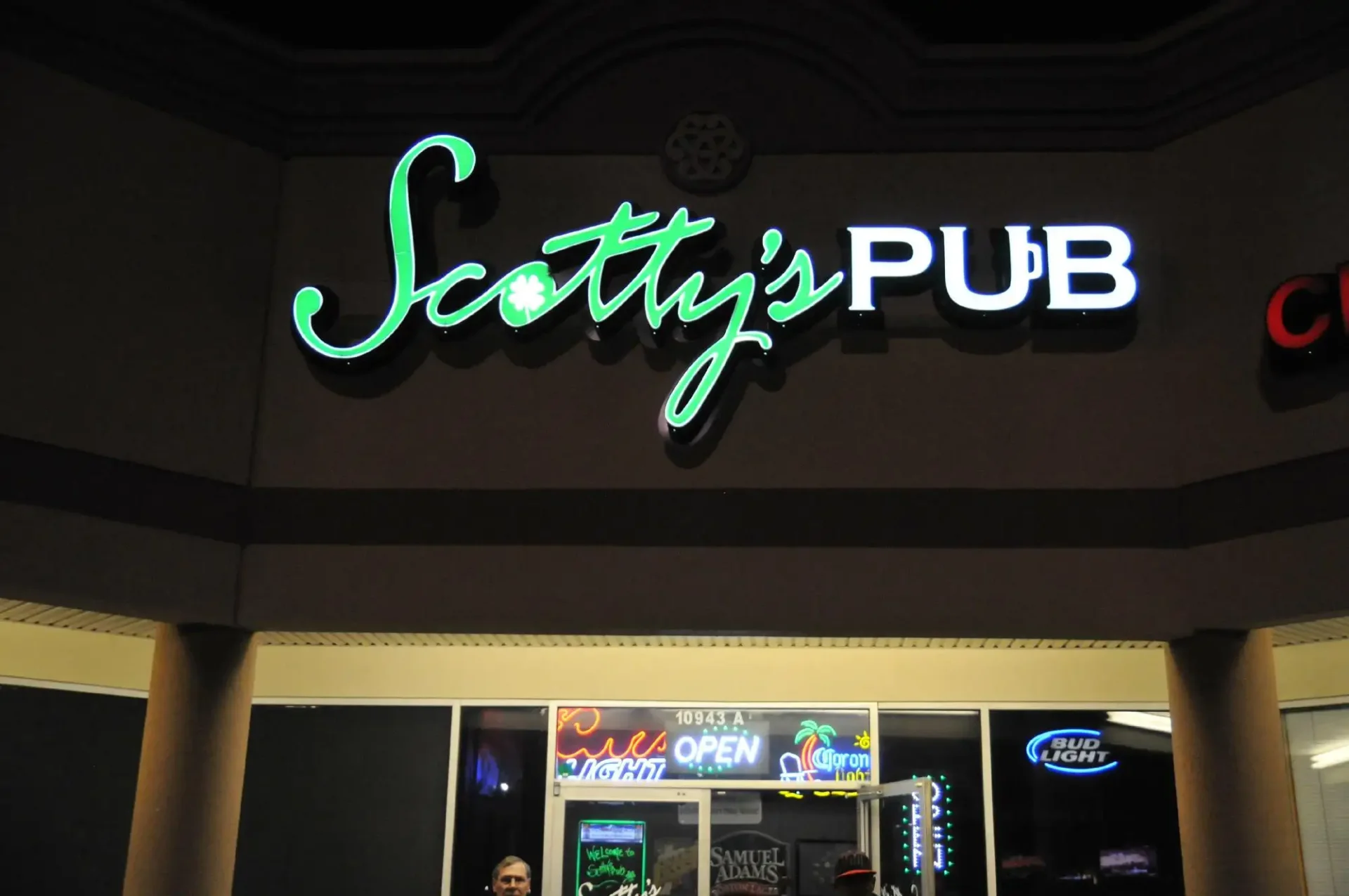 Scotty's Pub on the Bay photo