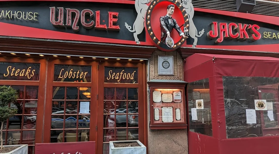 Front Entrace of Uncle Jack's
