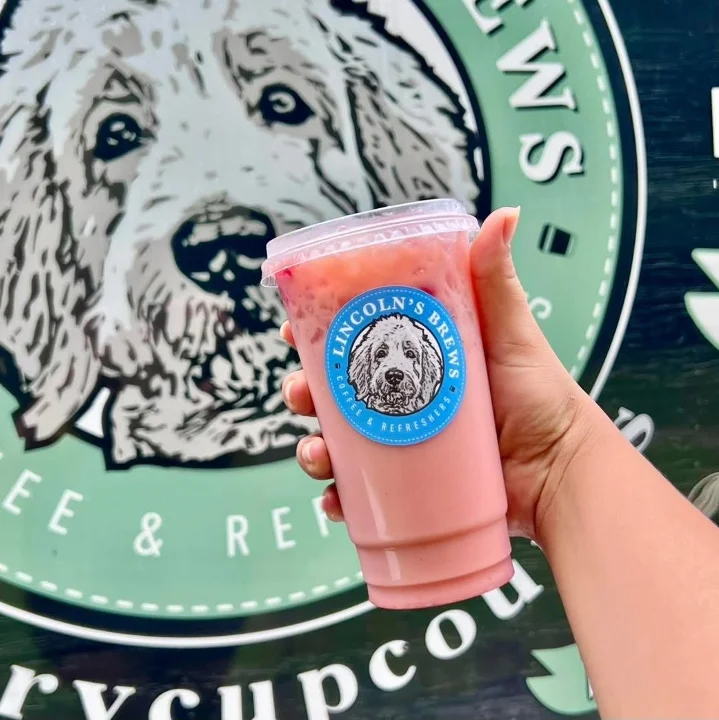 Strawberry Daydream Refresher