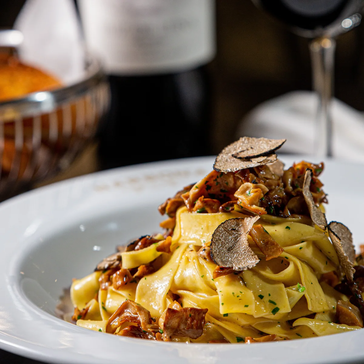 Fettuccine pasta with truffles and mushrooms