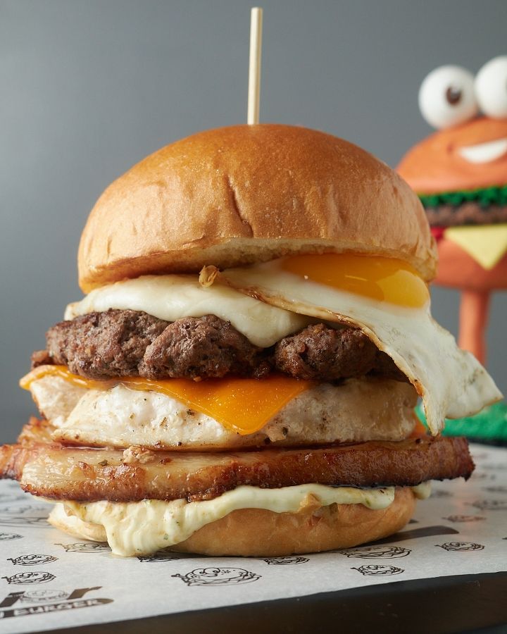 Junior #39 s 4X4 Junior Colombian Burger 1