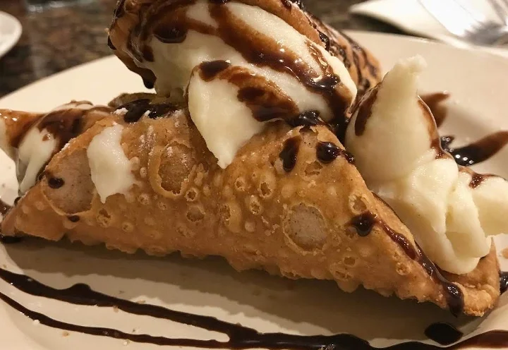 Chocolate Chip Cannoli